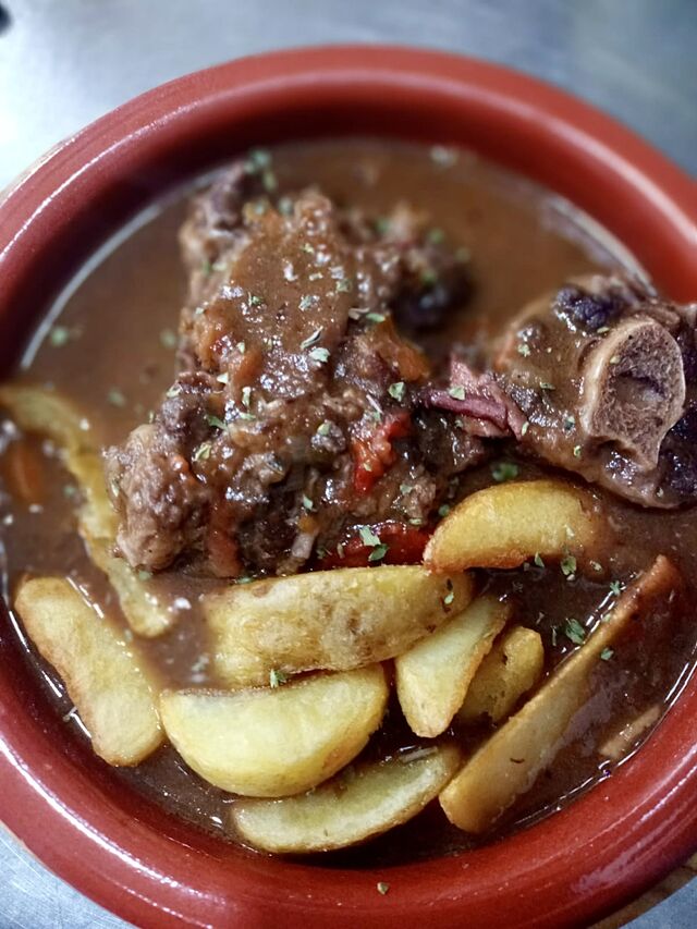 GUISO DE RABO DE TORO