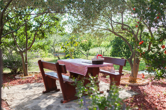 This one is for romantic souls :) - Konoba Maslina Pridraga