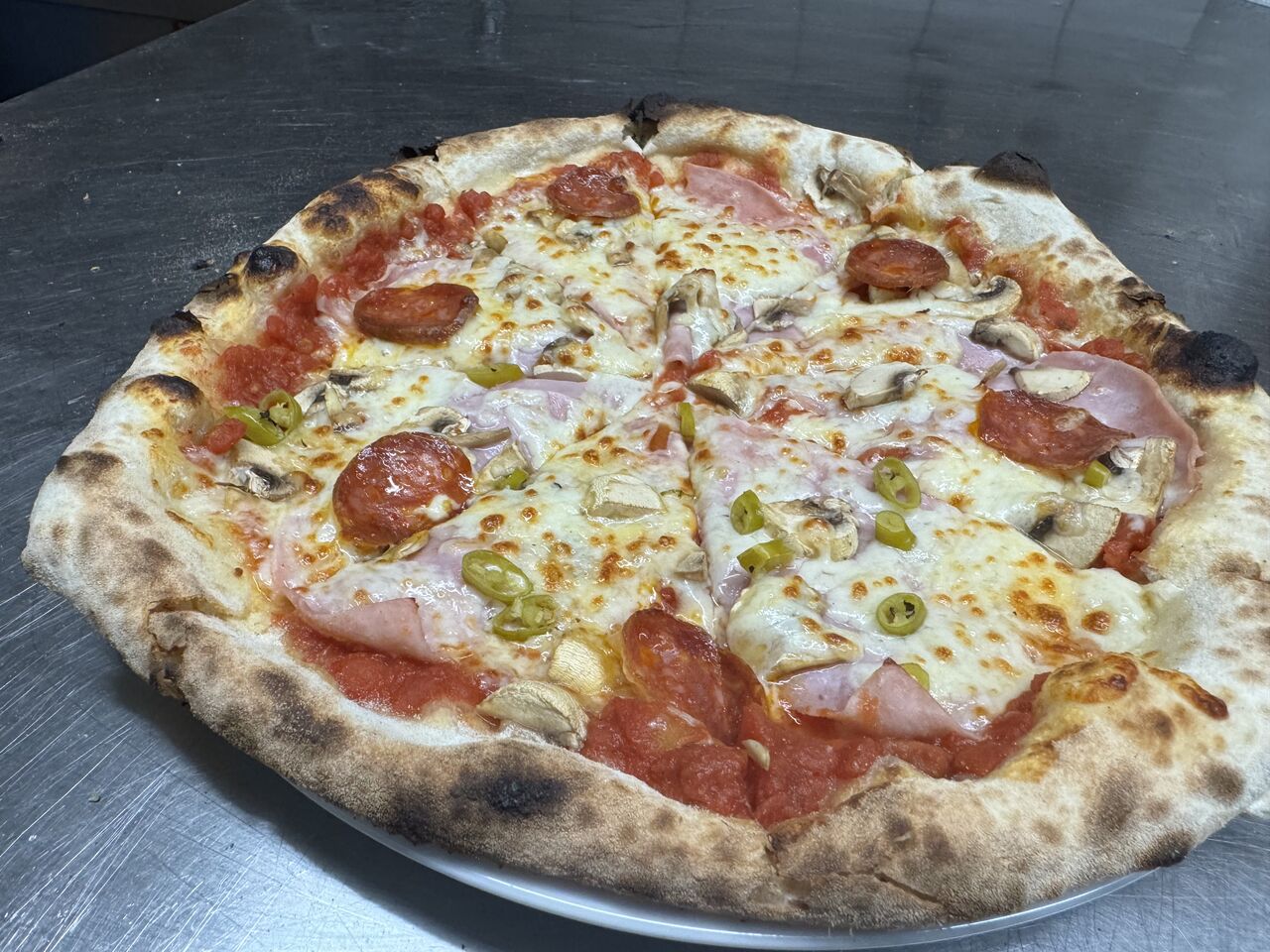 Balkan Pizza