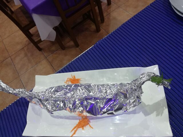 LINGUINI CON VONGOLE MISTI AL CARTUCIO