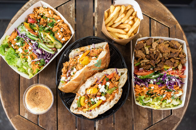 des produits frais que ce soit les legumes fraichement acheter ou le bon pain fais par notre boulanger 