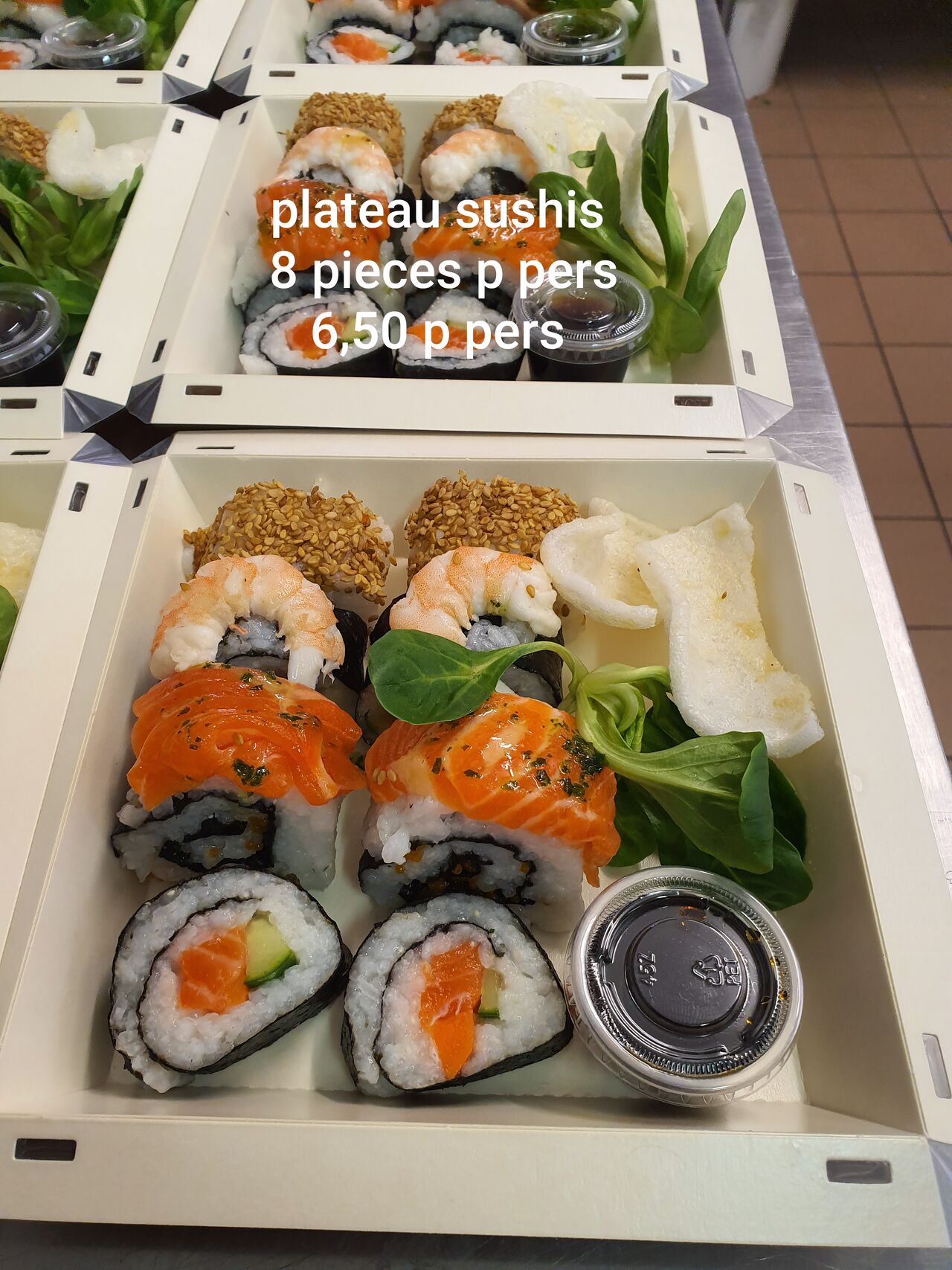 Plateau de sushi maki sashimis
7,50 €