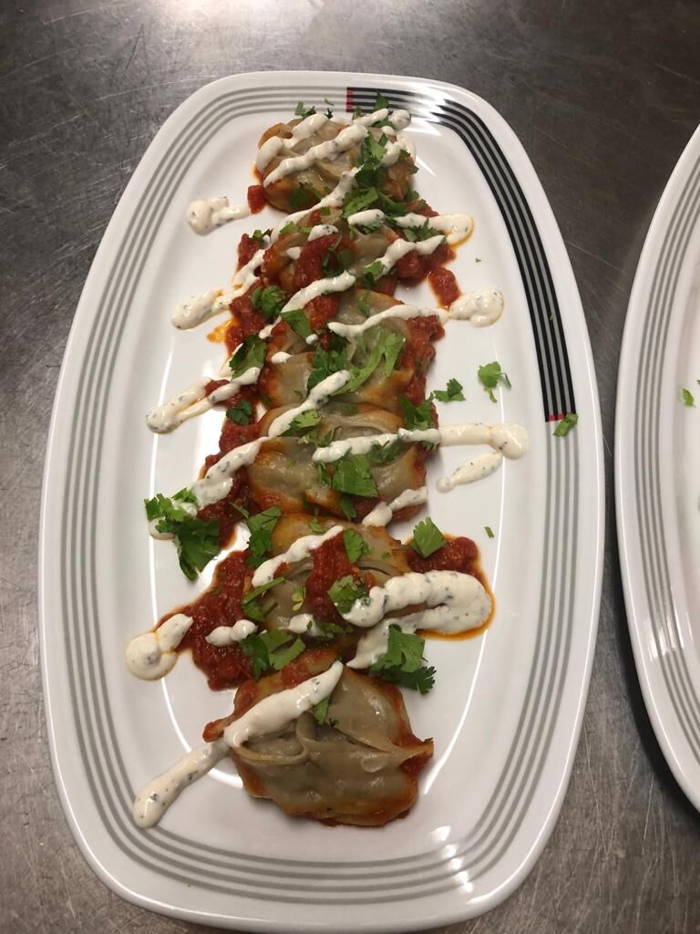 MANTOW
Raviolis à la viande farcis avec la viande hachée 