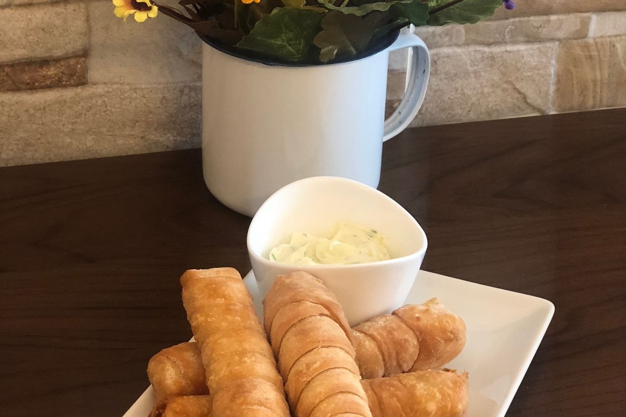 TEQUEÑOS