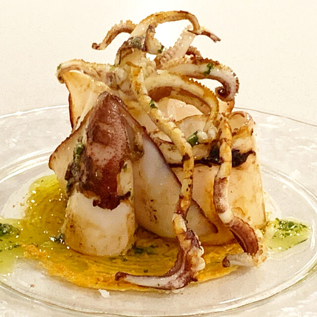 Calamar plancha con Romesco