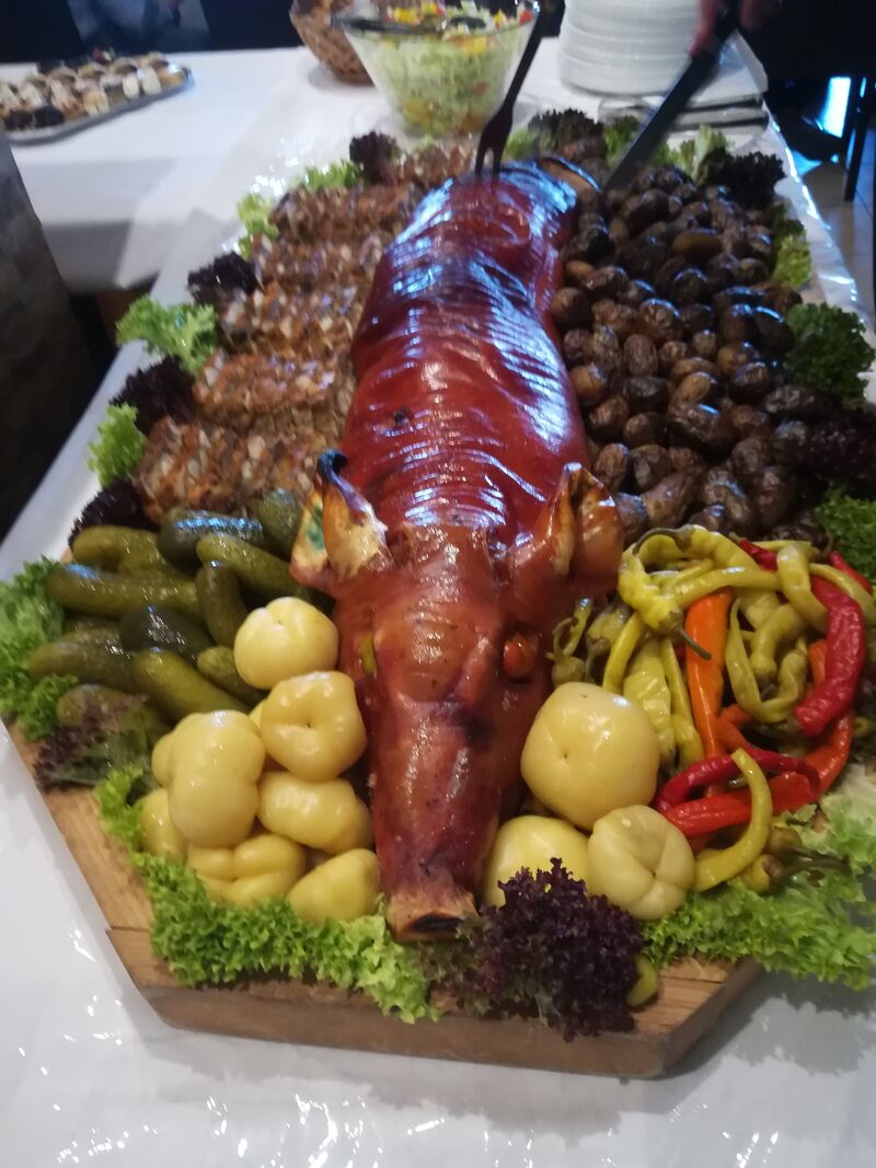 Pečené vykostené prasiatko, obloha
