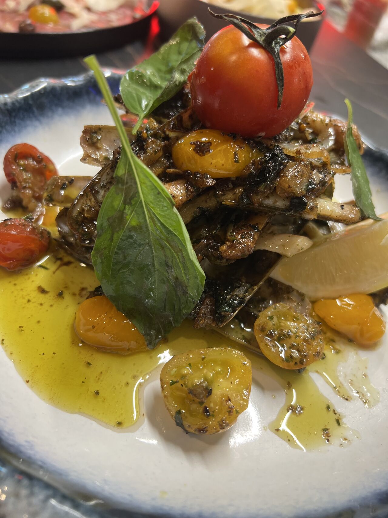 COUTEAUX EN PERSILLADE