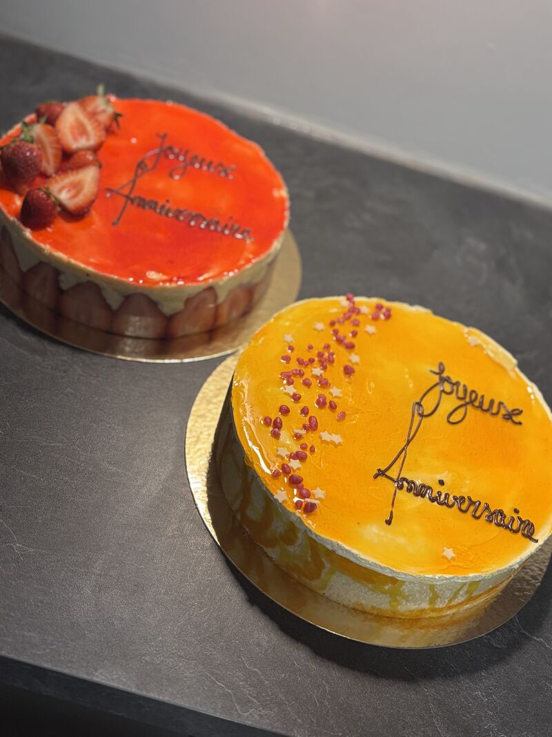 Fraisier et entremet exotique