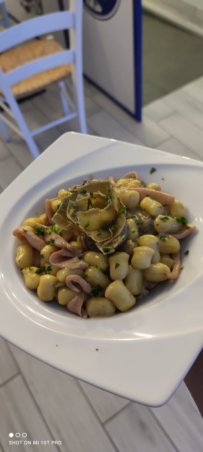 Gnocchetti vongole e carcfiofi