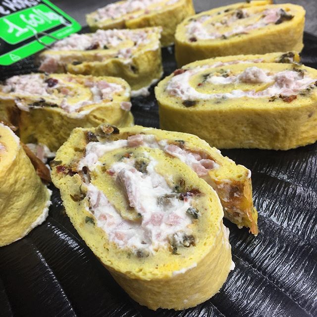 frittatina alle erbe arrotolata con ricotta e mortadella