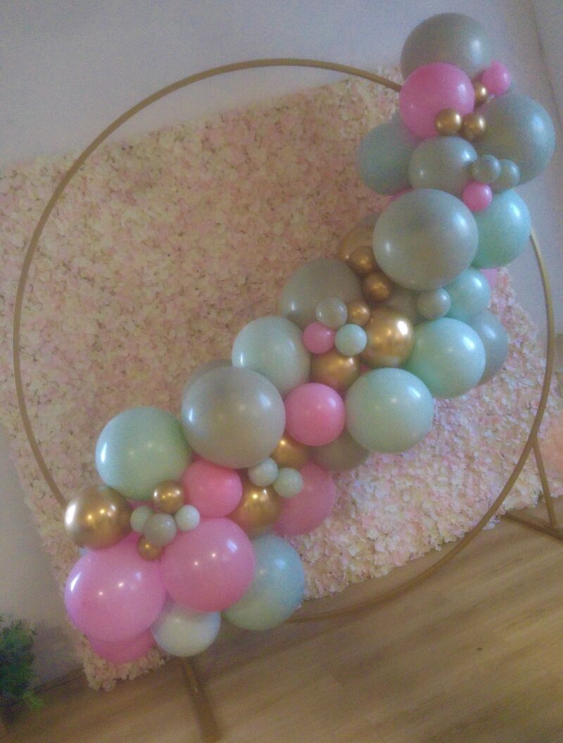 Arche sur structure couleurs pastelles