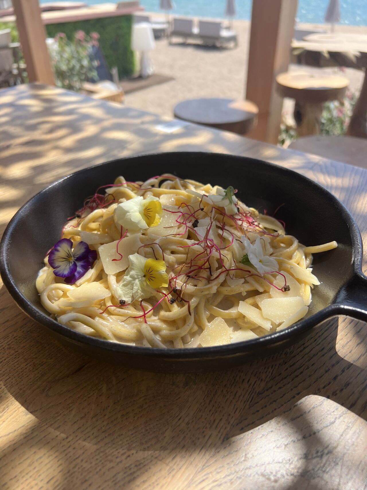 Pâtes Tonnarelli Caccio e peppe