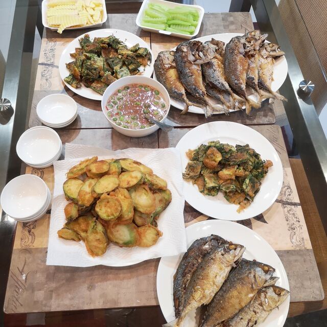 Plat typique de Chiang Mai
Namprik kapi...
