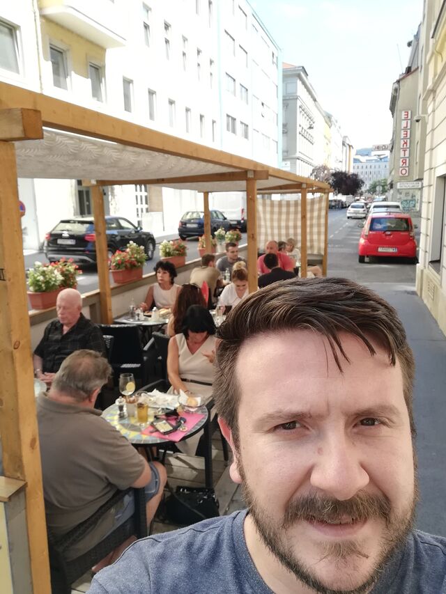 Unserem Gastgarten
Café Naschkätzchen 