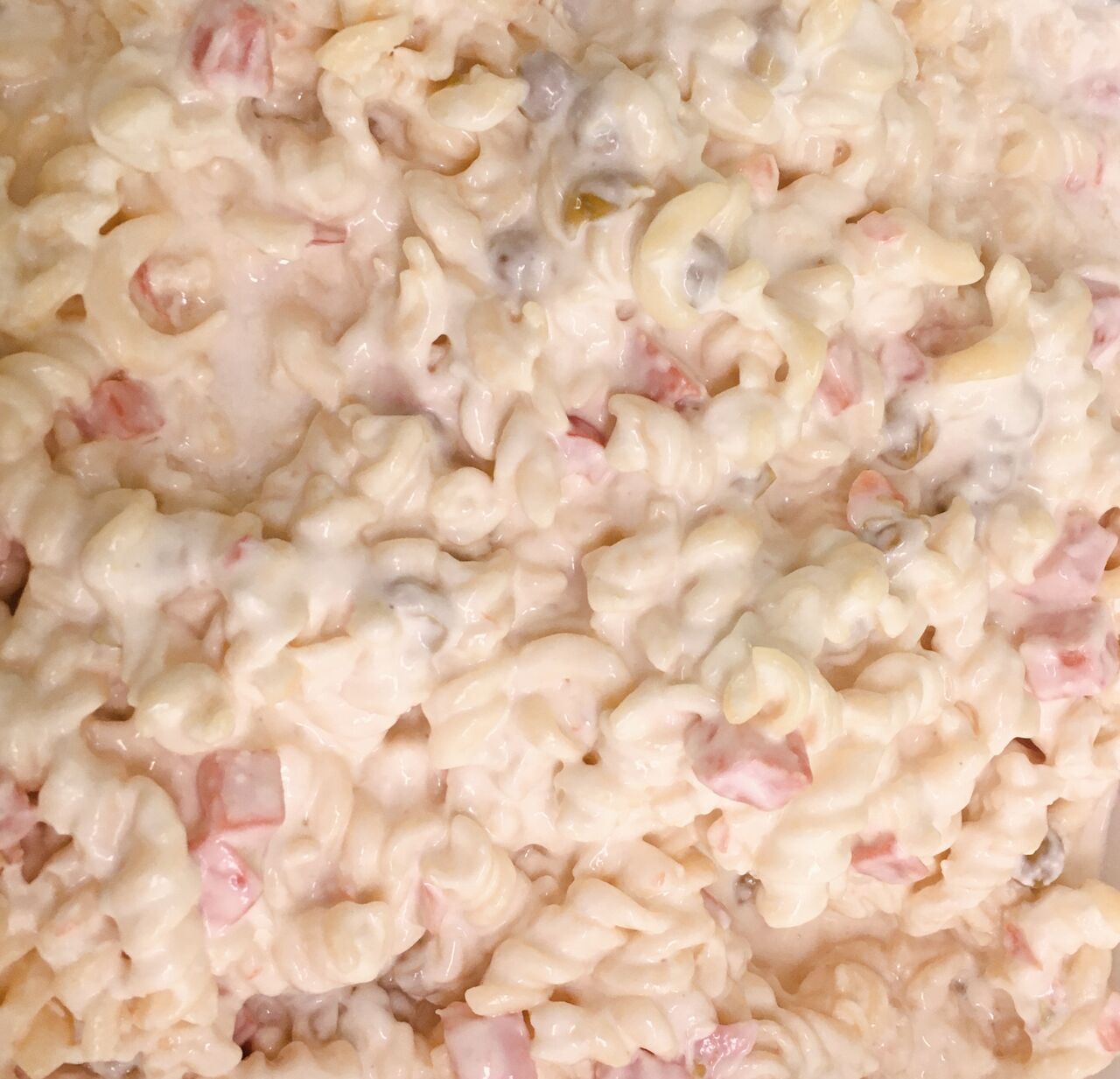 - Mayonnaise-Nudelsalat -