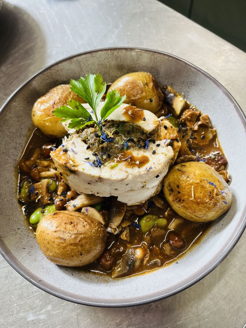 Ballottine de volaille aux morilles