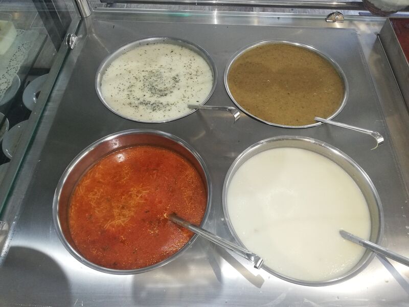 Joghurt Suppe, Linsen Suppe, Tomaten nudel Suppe, Kuttelfleck Suppe