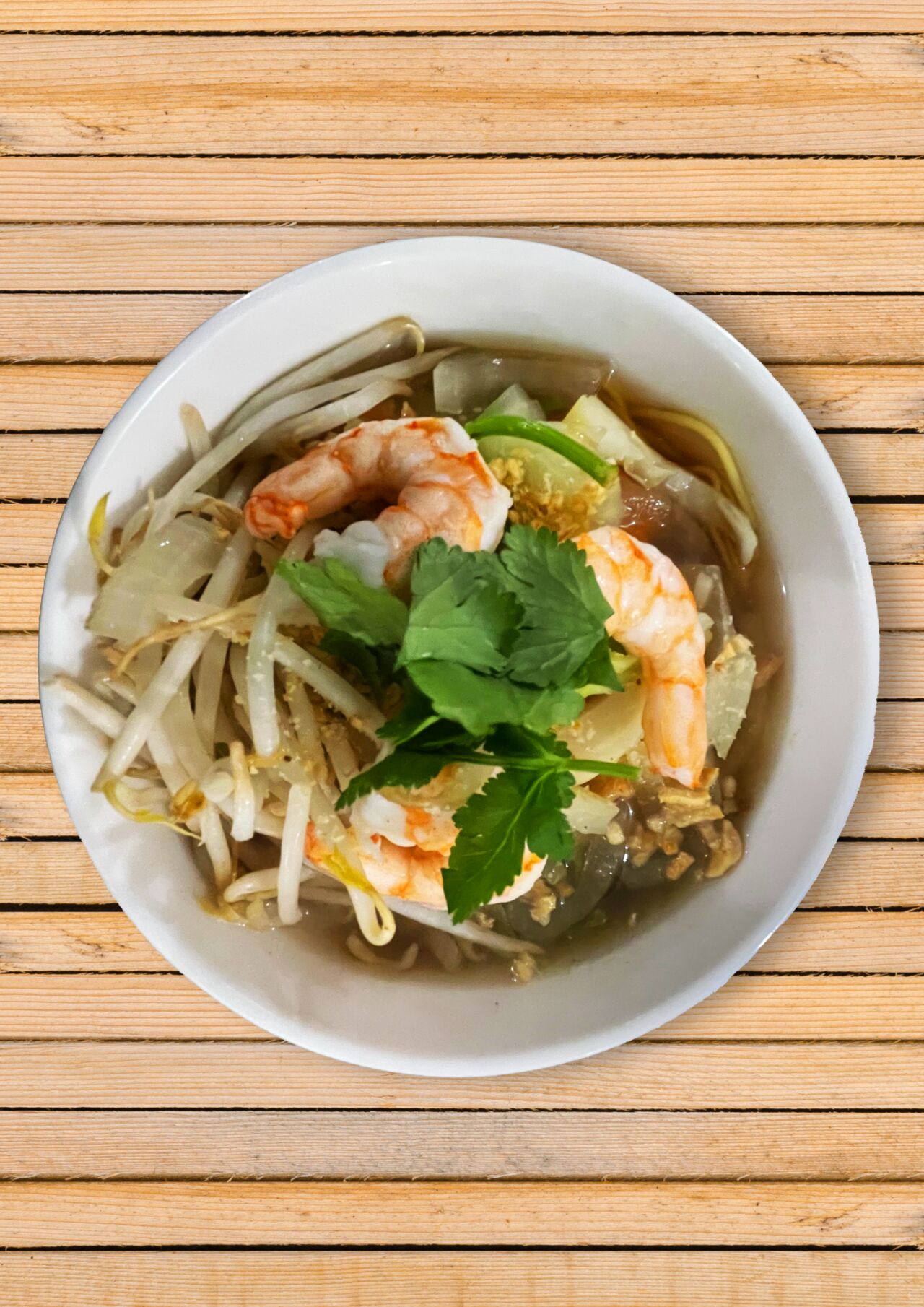 Soupe de Nouille jaune (Poulet ou crevette ou vegé)