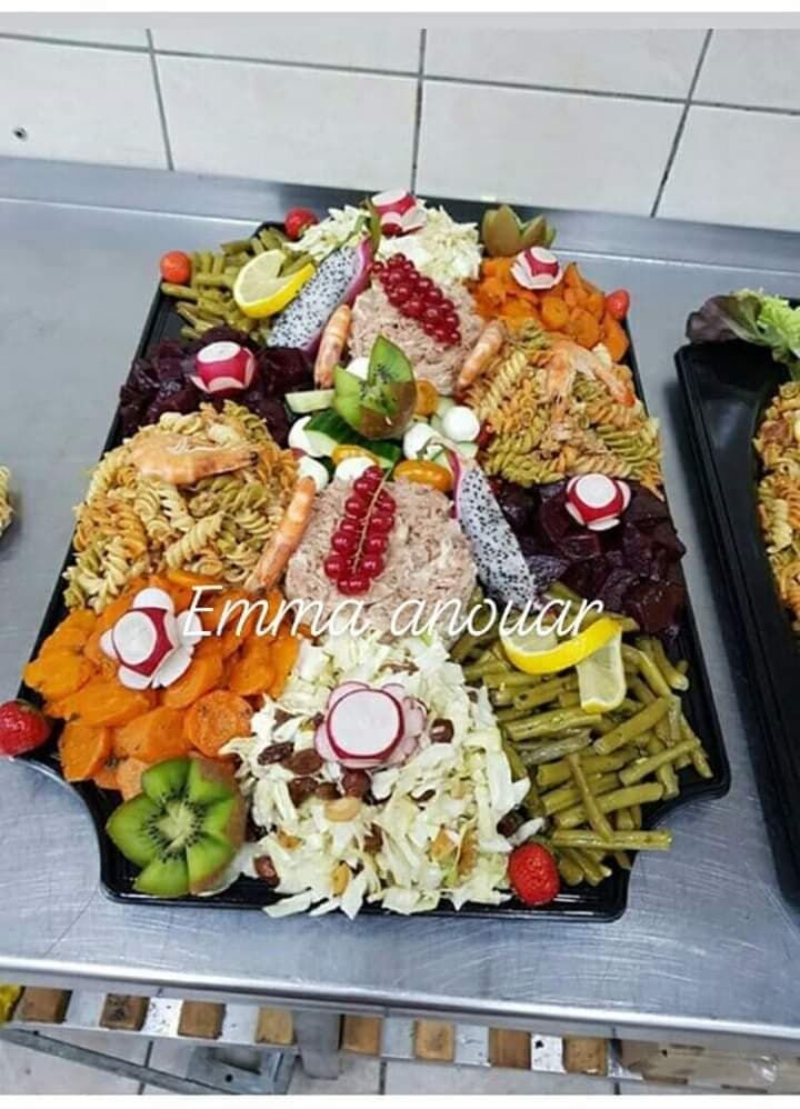 Salade composée au chou et au raisin sec 