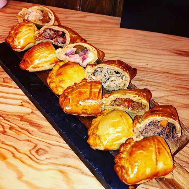 Empanadas Jamon y queso, Empanadas Vege, Empanadas Pollo, Empanadas Trucha, Empanadas Carne,...