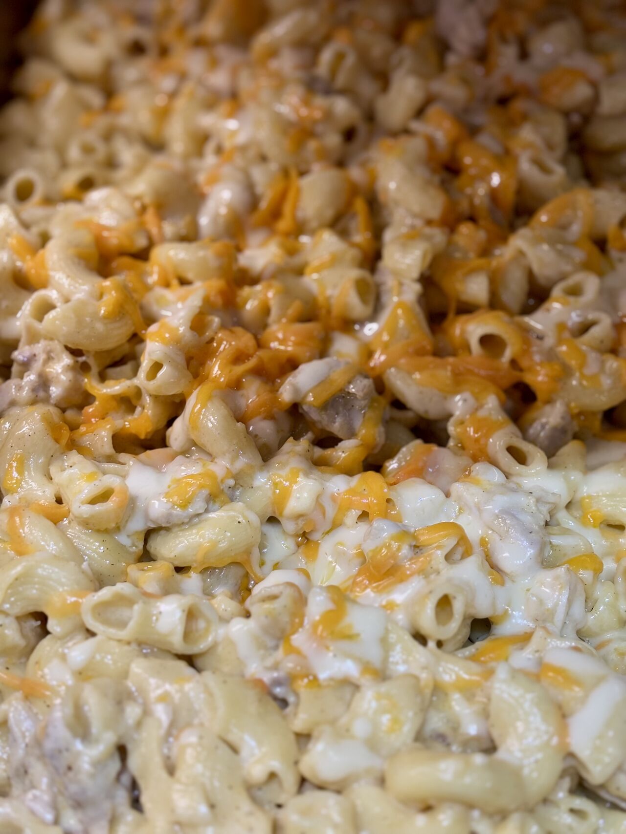 Hähnchen mit Nudel in Käse-Sahne Sauce 