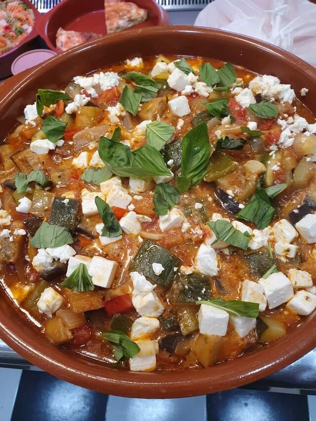 Pisto con Queso Feta