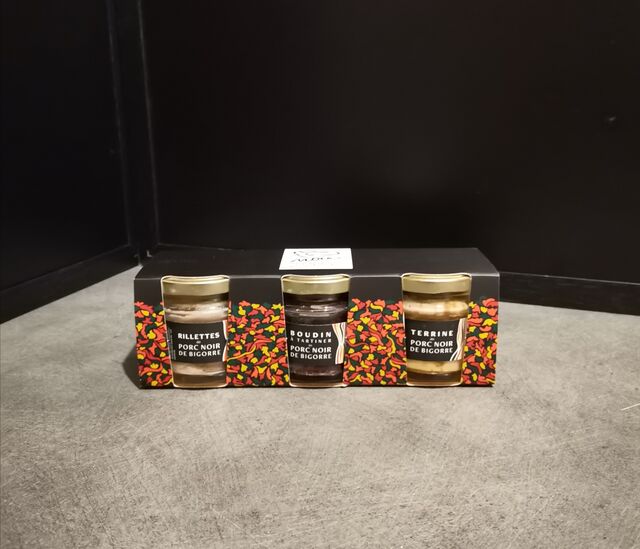 Trio de verrines 90g=terrine, boudin et rillette de Porc noir de Bigorre=16.90€ 