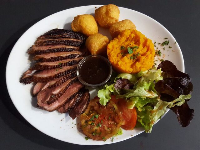 Magret de canard, pommes dauphine maison 
