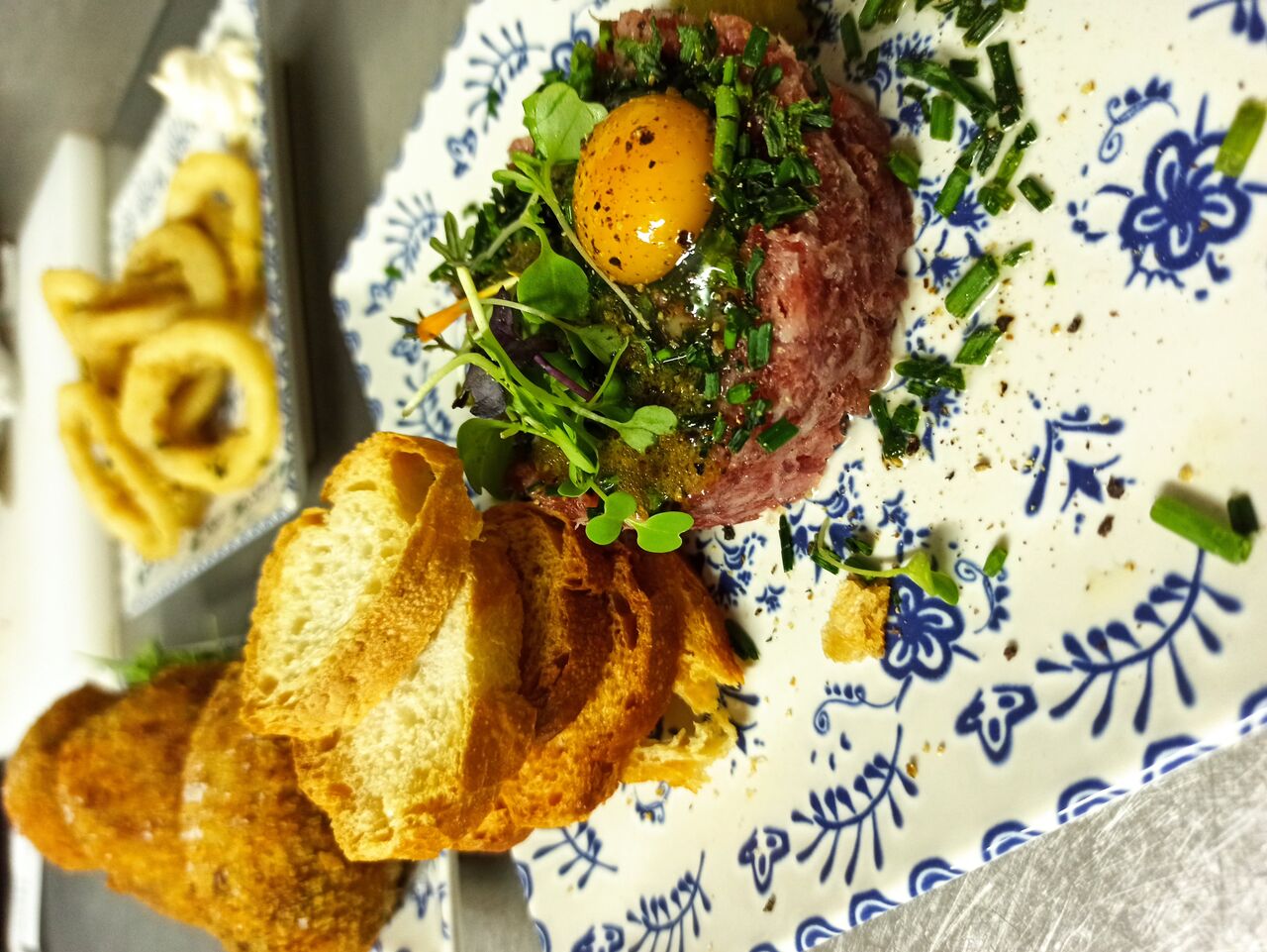 Tartar de fuet