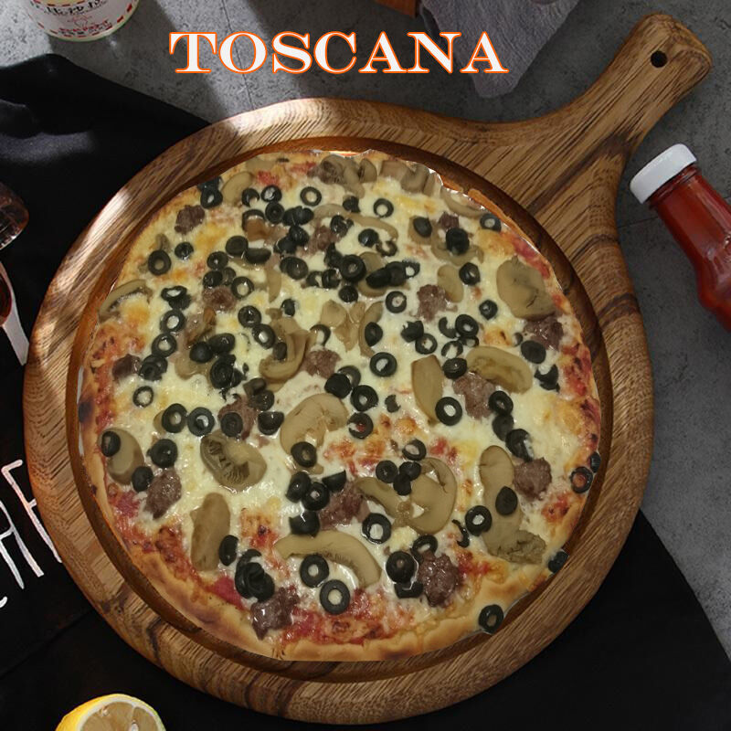 Tomate Base, Queso, Ternera, Champiñòn y Aceitunas Negras.