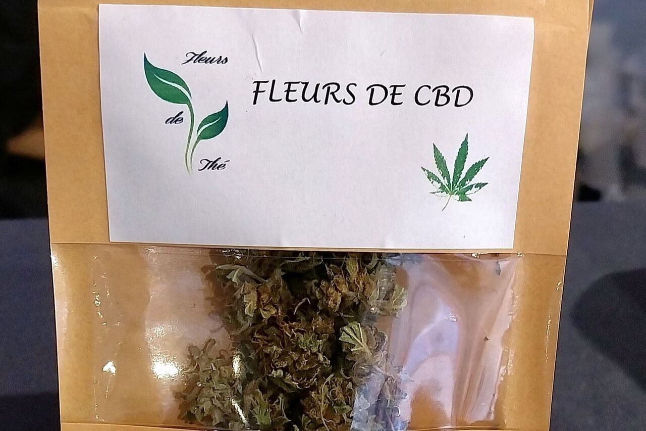 Feuilles de CBD pour infusion ou fumer