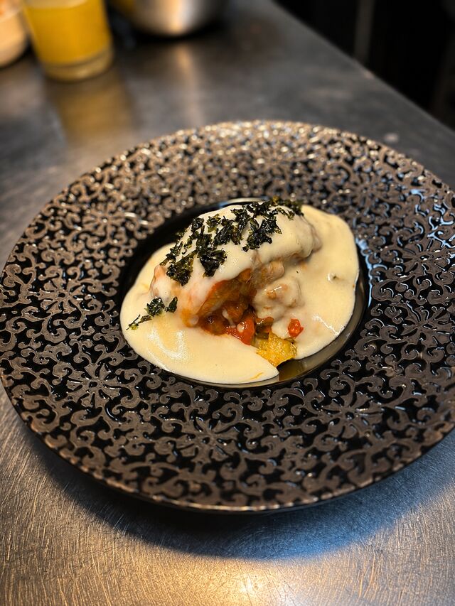 bacalao club ranero lomo de bacalao con sus 3 salsas pisto vizcaína y pill pill
