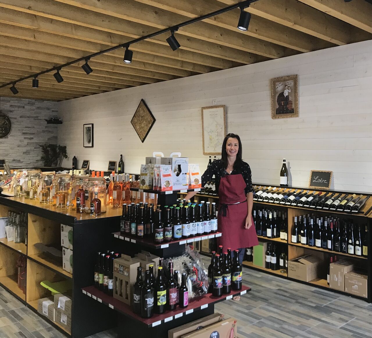 Alizée Caviste & Sommelière
