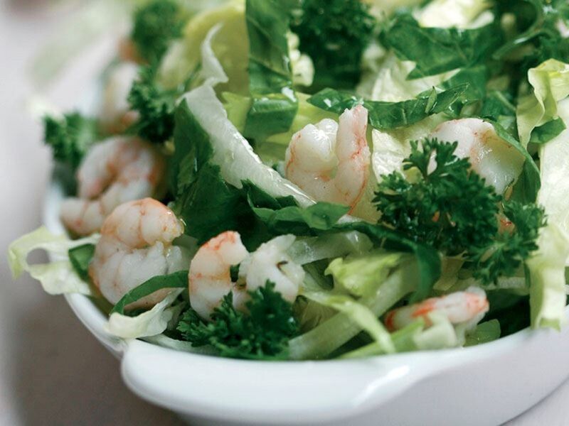 Karidesli Yeşil Salata - Green Salad with Shrimp