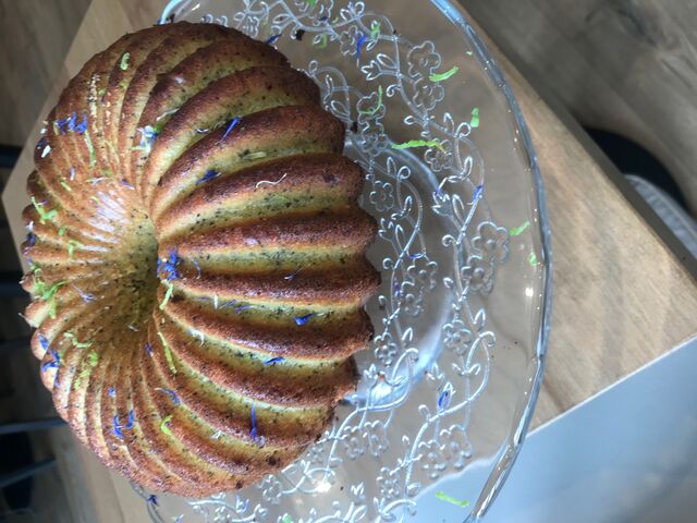 Bundk cake citron aux graines de pavot.