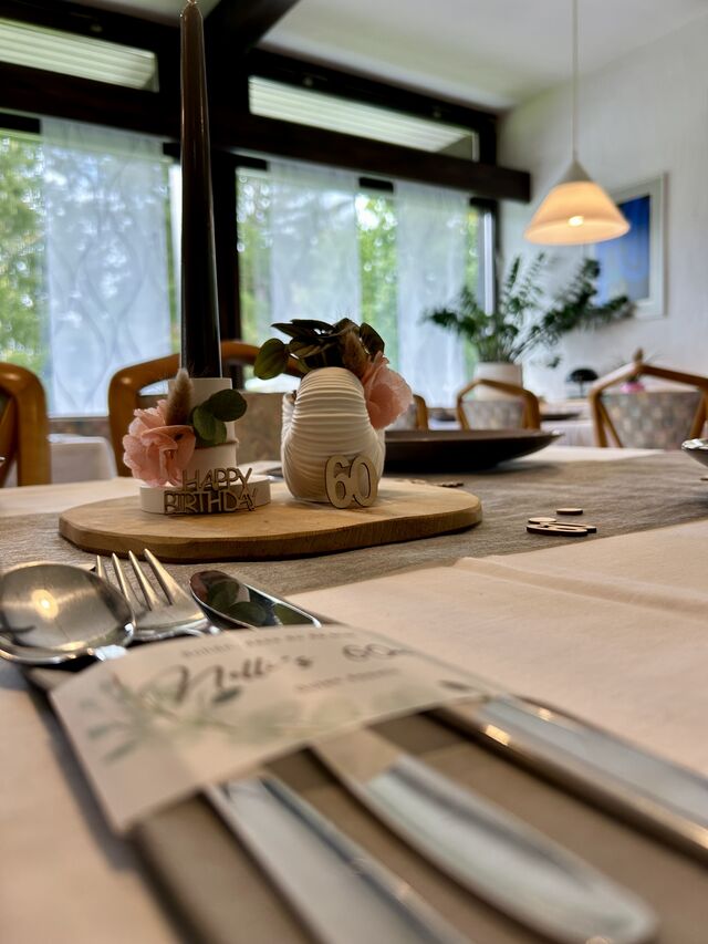 Tischdekoration Rundergeburtstag