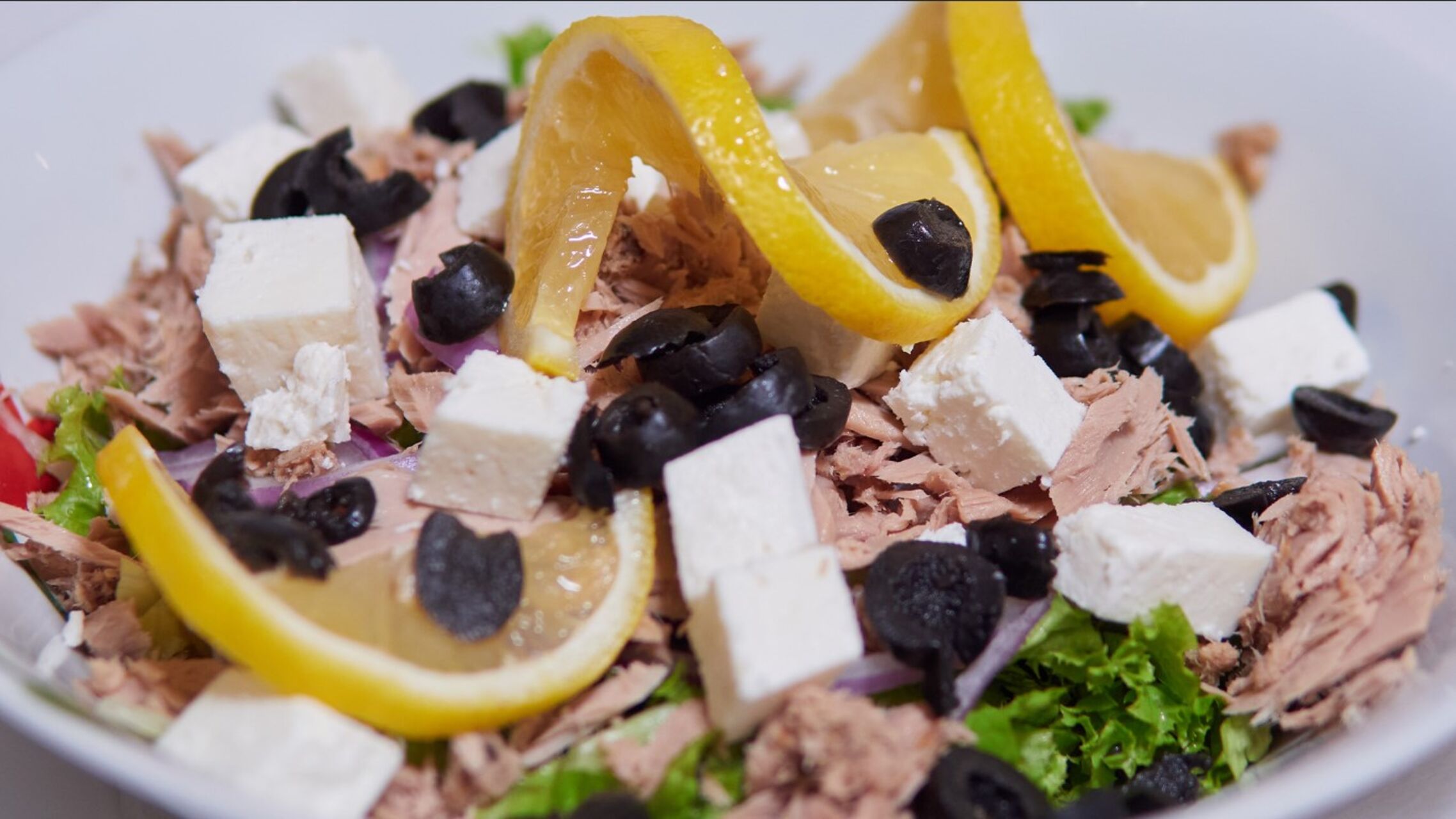 🥗 Ușoară, sănătoasă, savuroasă!