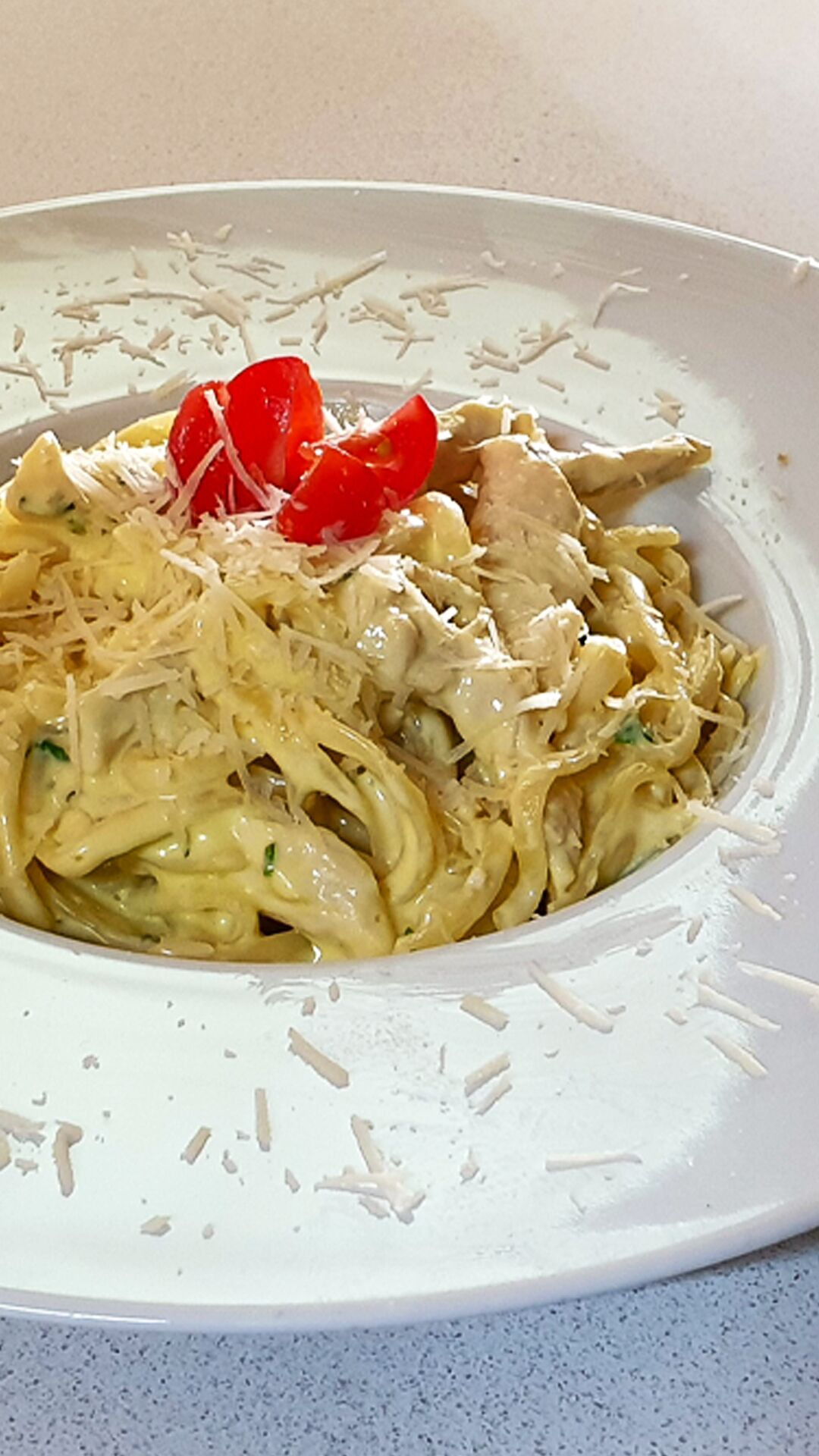 Massa c/ Frango e Parmesão