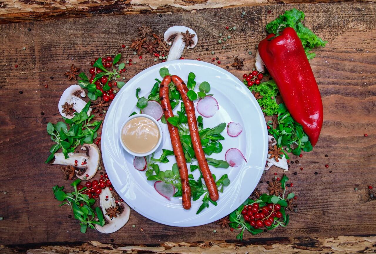 CARNACIORI LA GRATAR 