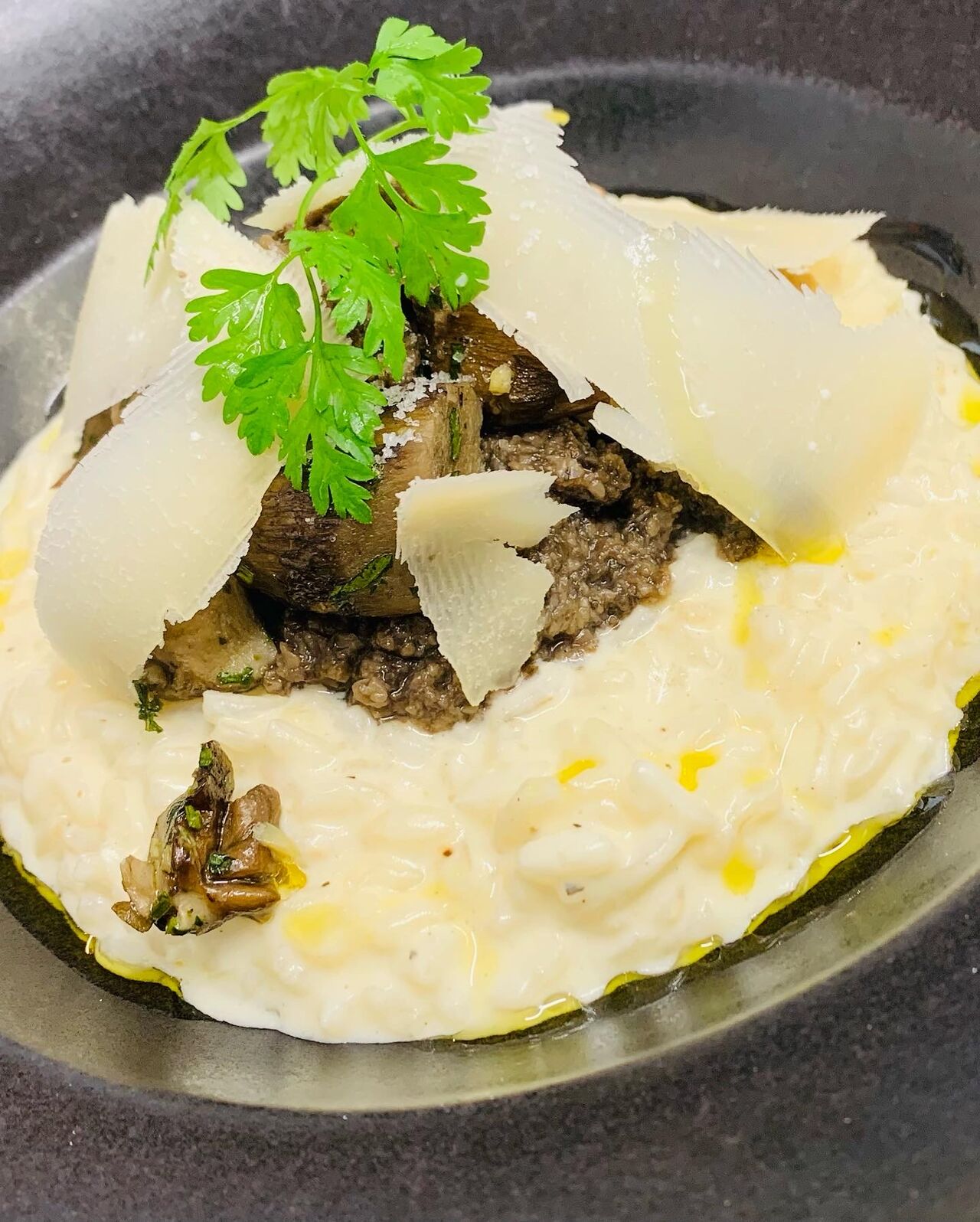 Le risotto au cèpes, parmesan et huile de truffe