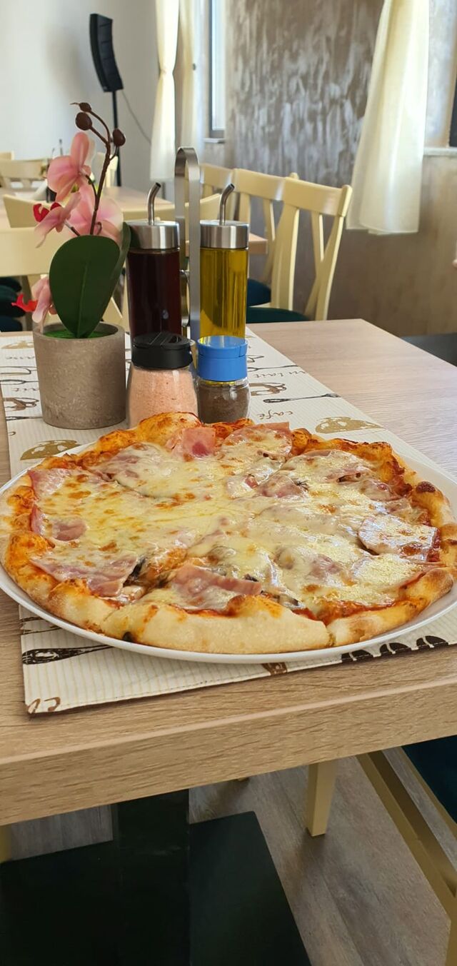 Pizza Prosciuto