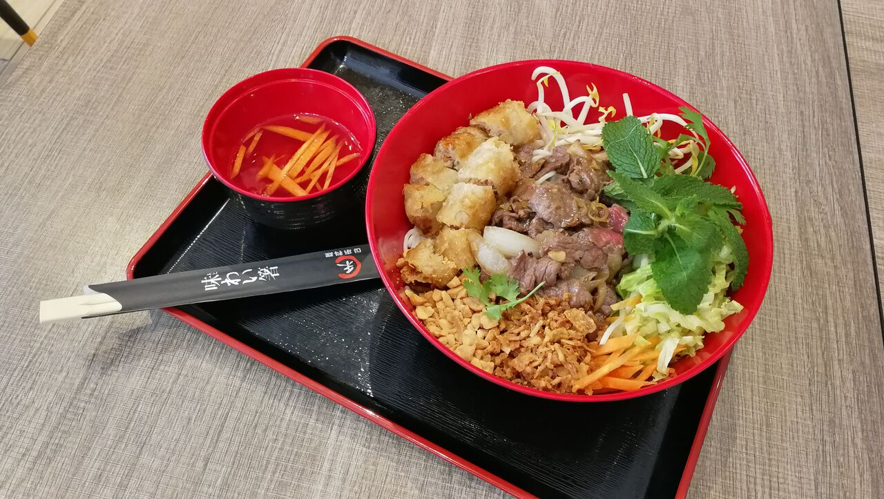 Ô SUSHI & WOK
131 boulevard de la République
83000 Toulon
Tél 09 53 65 41 84 