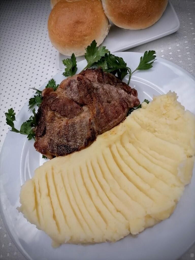 Ceafa de porc cu piure