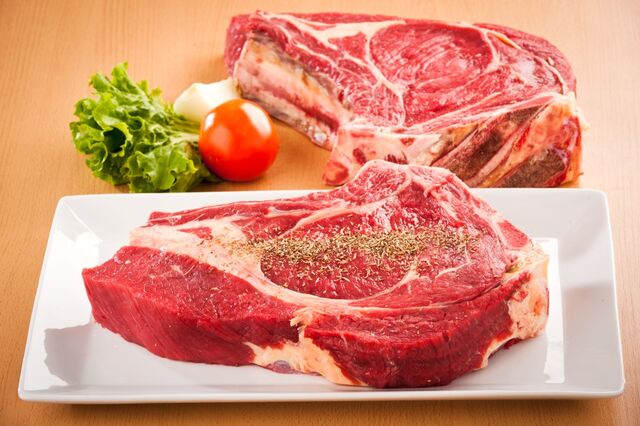 Cote a l'os de bœuf 15.90 € / kg