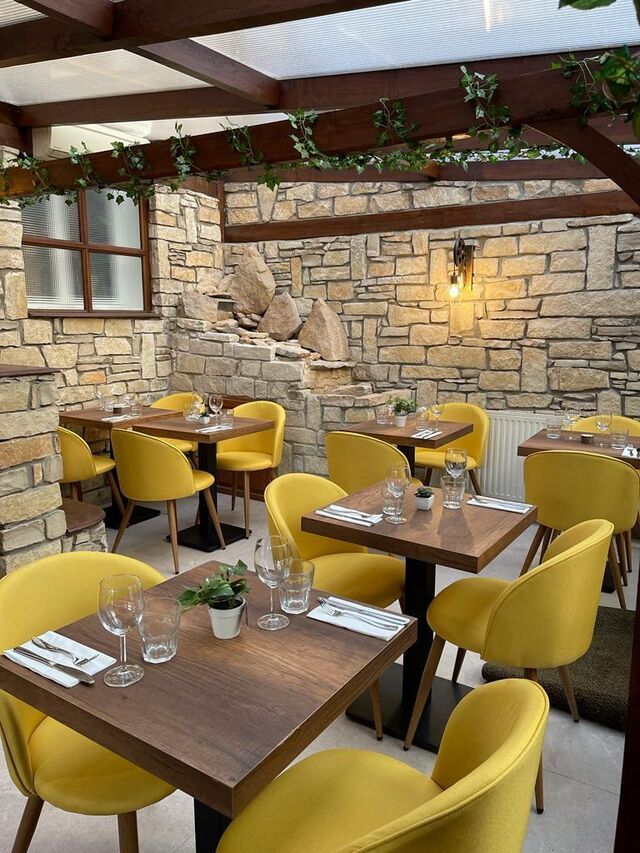 Notre véranda d’été avec sa fontaine à eau 