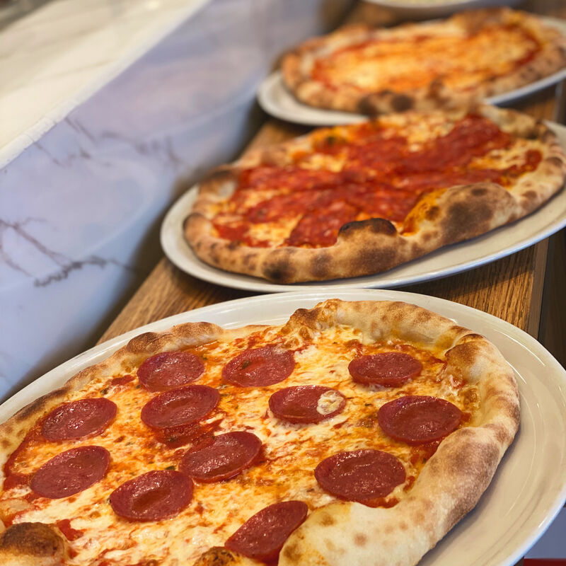Pizze Salami Napoli e Calabrese picante