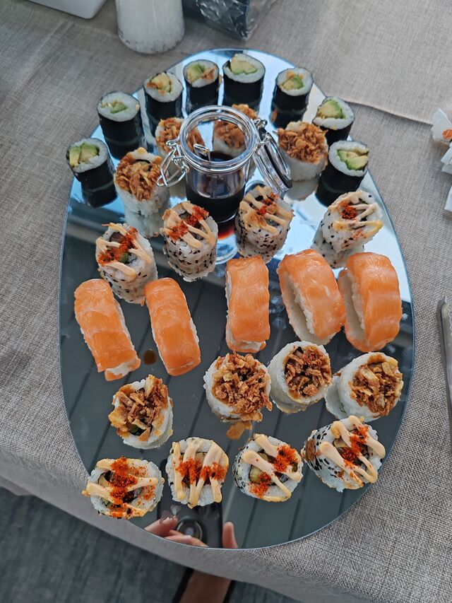 Plato Variado de Sushi