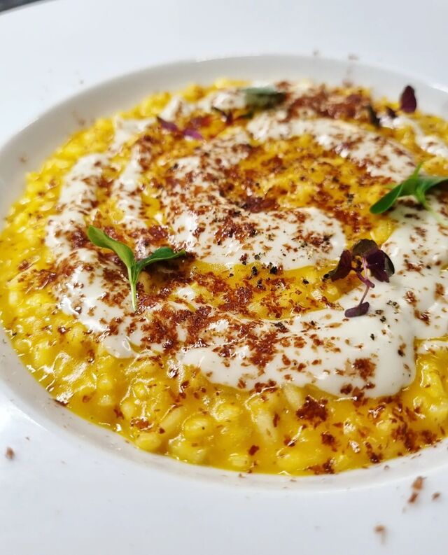 Risotto zucca, giallo blu della lessinia, cioccolato fondente