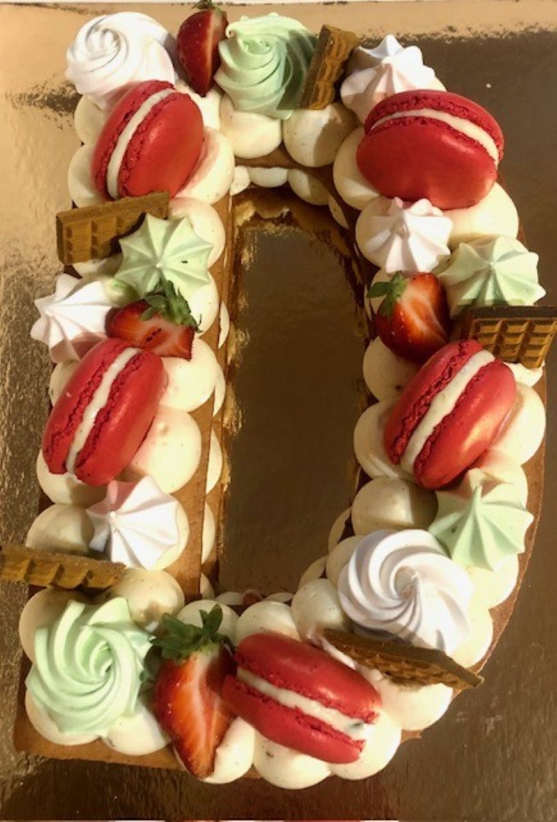 Letter cake vanille&fruits de saison - sur commande
