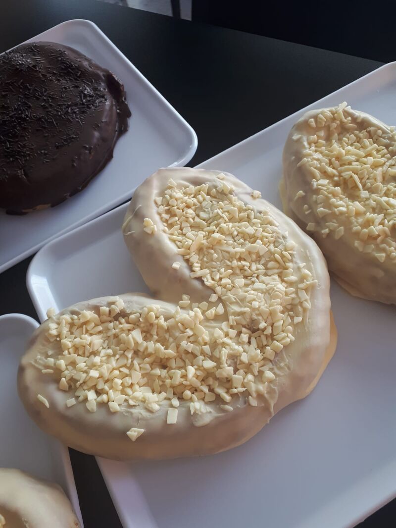 Palmeras de kinder y chocolate blanco también con virutas de chocolate toda una delicia 